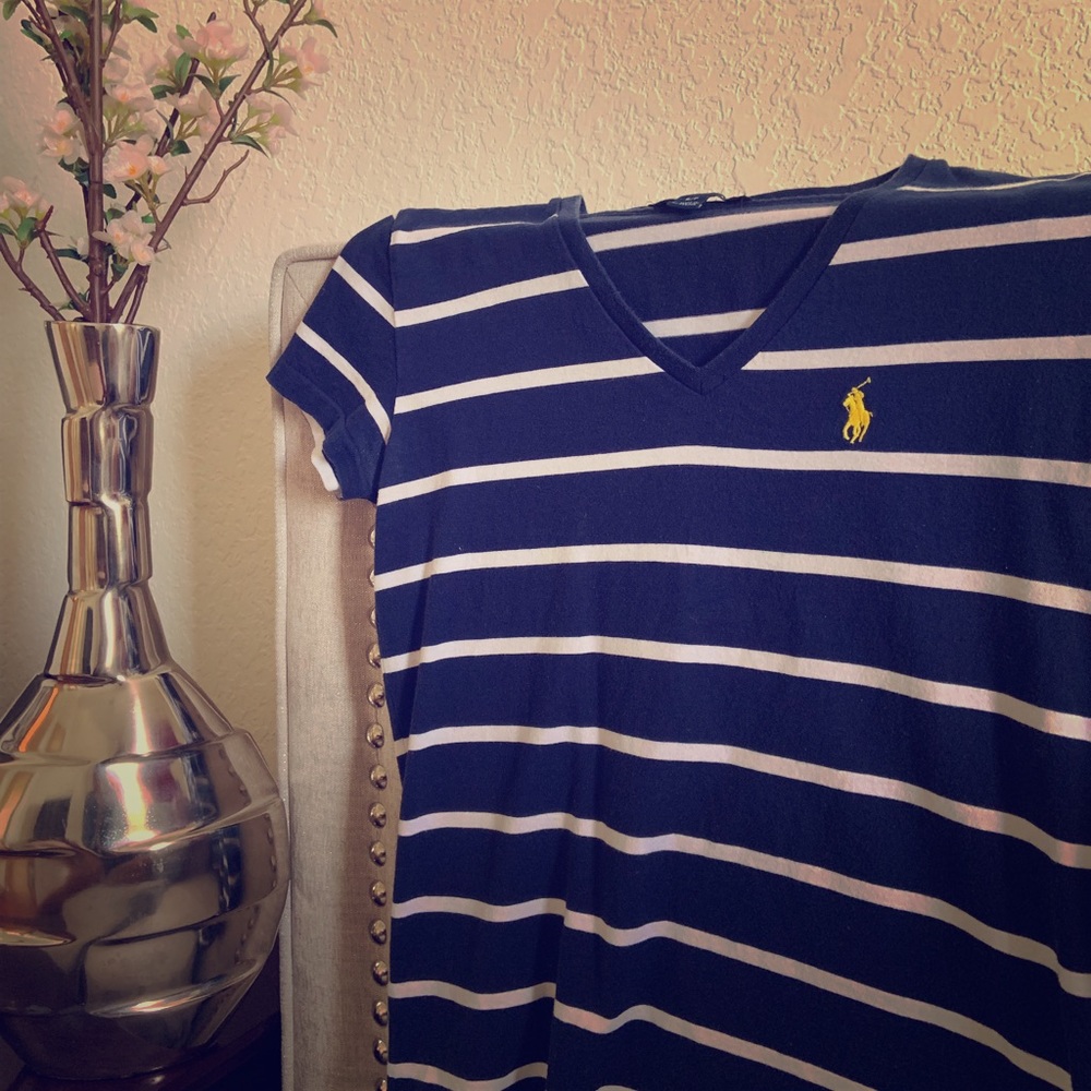 Polo v-neck!